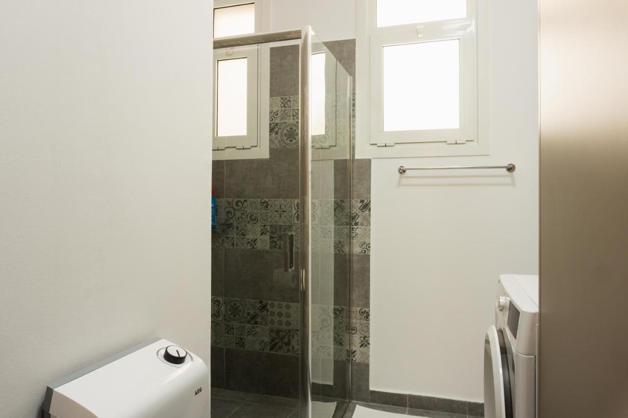 Comfort Zone Apartment In The Heart Of أثينا المظهر الخارجي الصورة