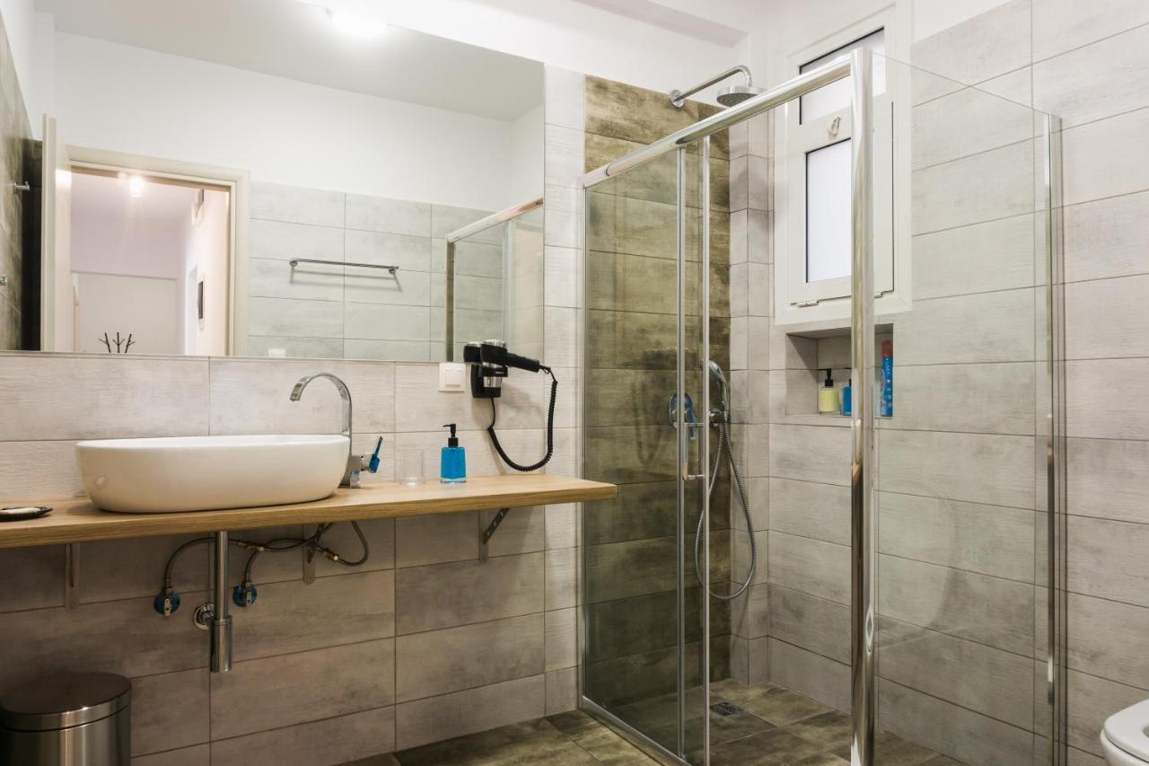 Comfort Zone Apartment In The Heart Of أثينا المظهر الخارجي الصورة