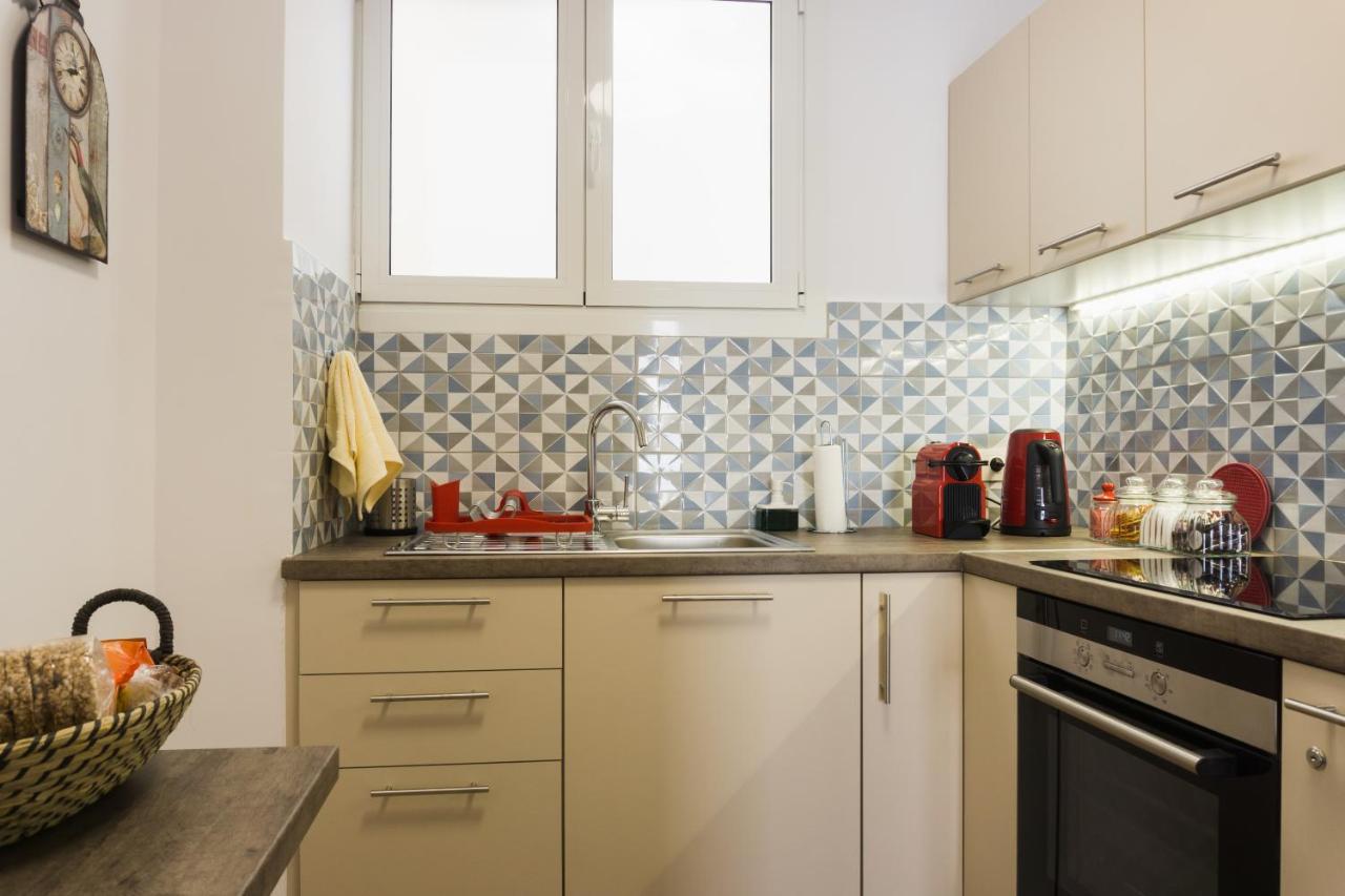 Comfort Zone Apartment In The Heart Of أثينا المظهر الخارجي الصورة